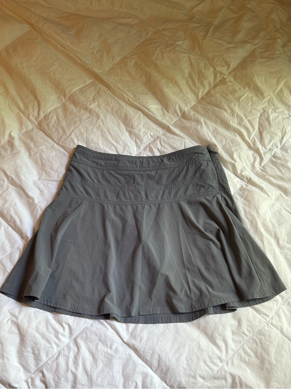 Athleta skirt with shorts size 4